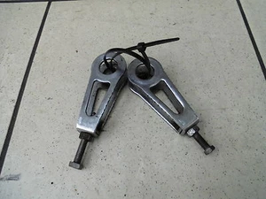 B2. Honda VF 750 F RC15 Chain Tensioner Right + Left - Picture 1 of 1