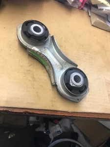5434126 Citroen CX brand new top engine mount left (to 1977) - Picture 1 of 1