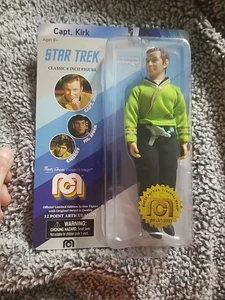 New & Sealed! Mego Star Trek Captain Kirk Action Figure 8" Action Figure 2018 - Picture 1 of 2
