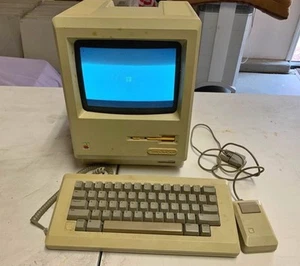 apple macintosh 512 k computer Vintage Turns On Read Description - Picture 1 of 14