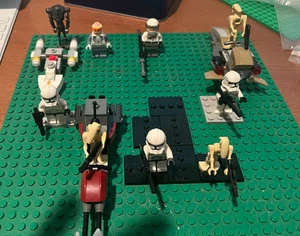Lego Star Wars Minifigure CLONE TROOPERS DROIDS ACESSORIES - Picture 1 of 9