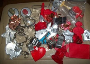 53 Assorted Old & Modern Cookie Craft Cutters - Picture 1 of 5