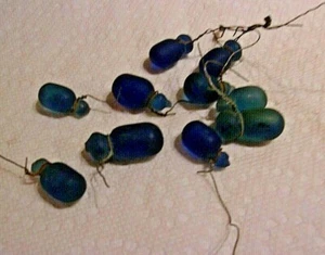 10 Hand Blown 1" Glass DARK BLUE GRAPES for CHANDELIER /LAMPS MAKE OWN BUNCH - Picture 1 of 3