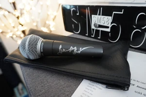 Autographed with COA Jennifer Hudson JHUD Shure SM58 Microphone FREE SHIPPPING! - Picture 1 of 3