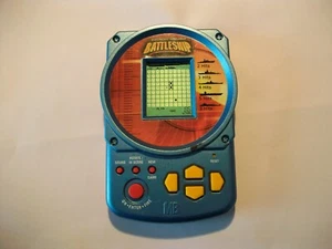 MB Electronic Hand Held Battle Ship Game-Tested and working Includes battery - Picture 1 of 3