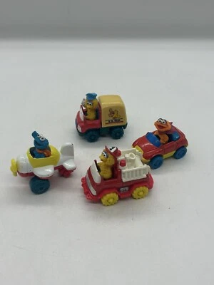 Lote de 4 carros de metal fundido Sesame Street Tyco Matchbox década de 1990 - Imagem 1 de 4