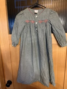 Vive La Fete Collection  Size 8 Smocked Green Checked Dress Embroidered Holiday - Picture 1 of 5