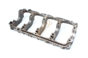 Porsche 944 Engine Crank Shaft Crankshaft Casing  944 - Picture 1 of 6