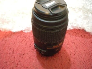 Nikon AF-S NIKKOR 55-300mm f/4.5-5.6 G ED VR Lens - Picture 1 of 8