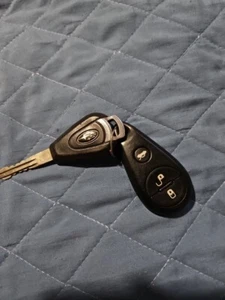 2006 2007 Subaru impreza Forester Legacy & Outback Button Trunk OEM Remote Fob - Picture 1 of 1