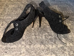 Manolo Blahnik Women Size 40 Lace High Heels Black Tie String Bootie - Picture 1 of 12