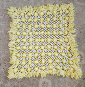 Vintage 3D Oma Gänseblümchen Kette afghanische Handarbeit gehäkelte Decke 41” x 41” Baby - Bild 1 von 7