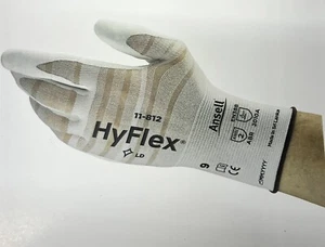 C135-Ansell 11-812 Schaumstoff Nitril Handfläche beschichtete Handschuhe, weiß, Größe 6 (12 Paar) - Bild 1 von 5