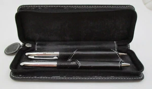 TA1280 RENAULT ING COFFRET 2 STYLOS BILLE CRITERIUM F1 TEAM REF 7711424731 - Imagen 1 de 12
