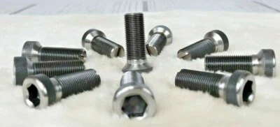 10 Schrauben f. Halter Rundmeißel 900er, 3,50€/St. Fräszahn Stubbenfräse - Bild 1 von 4