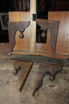 Antiguo Lote de 4 Soportes Victorianos de Madera 5-3/4" x 4" Bola Drop Ménsula Foto 1 de 4