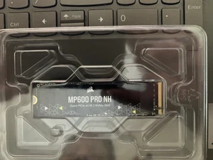 Corsair MP600 PRO NH 8TB M.2 2280 PCIe 4.0 NVMe SSD CSSD-F8000GBMP600PNH New - Afbeelding 1 van 1