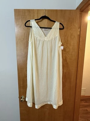 Camisón largo satinado Vanity Fair de nailon Antron III sin mangas amarillo limón nuevo con etiquetas L Foto 1 de 4