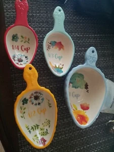 EUC Pioneer Woman Willow Nesting Measuring Cups | Set of Four, Floral - Picture 1 of 2