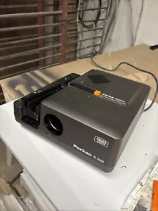 ZEISS Ikon Perkeo R1500 35mm Slide Projector - Foto 1 di 6