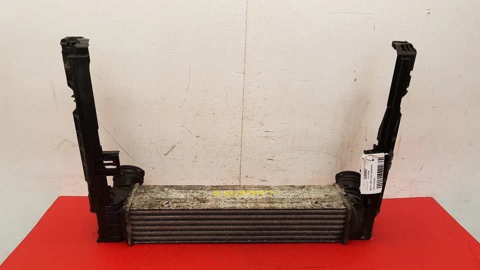 2011 BMW X1 E84 2.0 DIESEL INTERCOOLER — 第 1/4 张图片