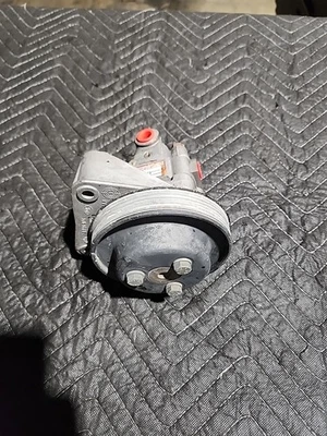 Bomba de dirección asistida BMW E36 M3 325i 325is LUK 110 bar 1992-1999 1137951 OEM Foto 1 de 4
