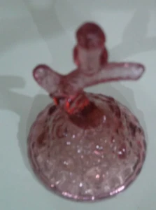 Fenton North American Vidrio Rosa Vidrio Anillo Soporte un Búho en sucursal EE. UU. - Imagen 1 de 7