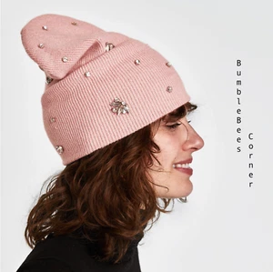 Zara Beanie GERIPPTER STRICK rosa STRASS DIAMANT ENTSCHMUCK Mütze neu mit Etikett 4373/308 - Bild 1 von 9