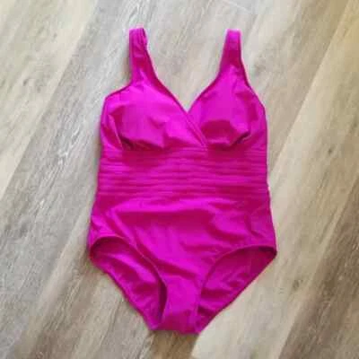 Nuevo con etiquetas Traje de baño de una pieza verde aguamarina púrpura rosa talla 18 Foto 1 de 4