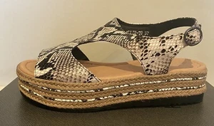 BNWT TOP END ‘Allie’ Sandal Black and White Snake Leather - Picture 1 of 9