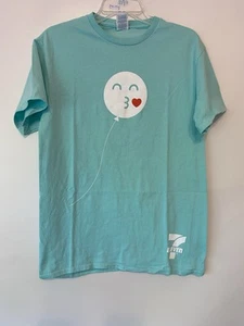 7 Eleven T Shirt Adult Medium Kissing Emoji And Heart Pro Delta Weight Brand - Picture 1 of 11