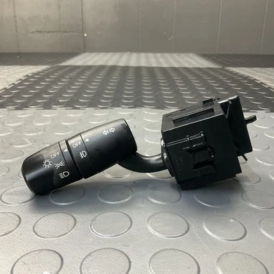 Faro de columna de dirección Mazda 6 2014-2016 con interruptor de señal de giro OEM Foto 1 de 4