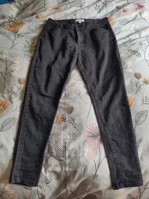 Ladies Dorothy Perkins black Ashley jeans UK 16 R - Image 1 of 3