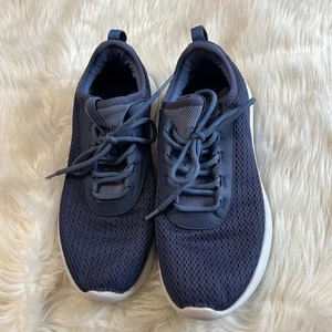 Under Armour Skylar Blue Running Sneakers Style #3022582-400 Size 9 - Picture 1 of 7