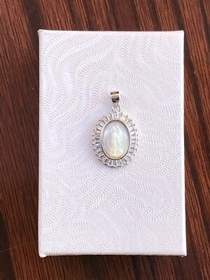 Colgante Guadalupe de plata de ley 925 madreperla circonita cúbica para mujer 16 mm (0,63")/22 mm Foto 1 de 4