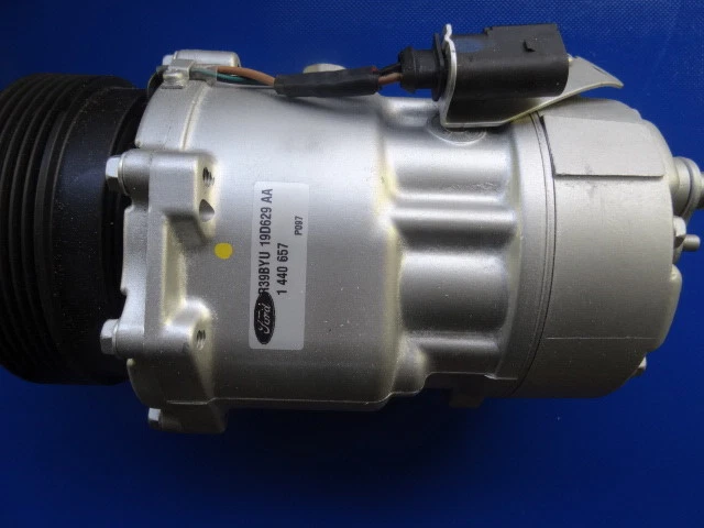 Compresor de Aire Acondicionado Ford Galaxy También VW ,Seat ,Skoda / Org Ford - Imagen 1 de 1