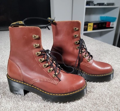 Botas Dr. Martens Leona Talla 8 EE. UU. Cuero Marrón Combate Plataforma Documentos NUEVAS $200 Foto 1 de 4