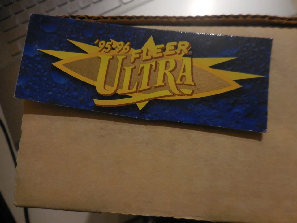 1995/1996 Fleer Ultra Extra Hockey base  201-400 U PICK - Image 1 of 2