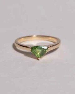 Trillion Cut 0.42Ct Peridot Simulated Pure 10K Yellow Gold Women Promise Ring - Picture 1 of 5