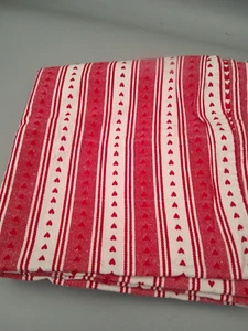 RED HEARTS COTTON TABLECLOTH 48 X 64 INCHES - Imagen 1 de 4