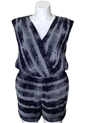 Romper feminino Rachel Rachel Roy listrado sem mangas gola V L preto e cinza poliéster - Imagem 1 de 4