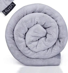 The Hush Weighted Throw | Canada’s Original Luxury Sherpa Throw with Dual Sided - Bild 1 von 3