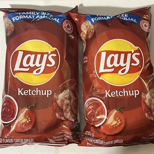 Chips de ketchup Lays tamaño familiar grande 235 g x 2 bolsas de Canadá frescas nuevas selladas - Imagen 1 de 3