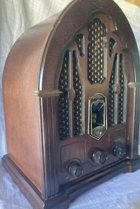 General Electric J-100 Cathedral Reproduction - 1932 GE radio - Works Tested - Picture 1 of 20