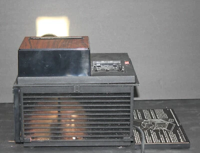 Vintage 1982 Bell and Howell Slide Cube Projector  - Model RC55 W/REMOTE, WORKS - Image 1 of 4