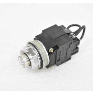 (2) GENERAL ELECTRIC CR104D116 LAMP BASED PUSHBUTTON SWITCH 28V AC/DC - Picture 1 of 5