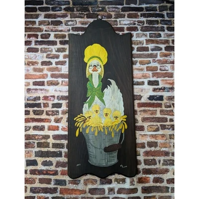 Arte de pared con placa de madera pintada vintage madre ganso 27" ganso pintado en capó Foto 1 de 4