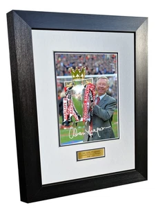 "SIR ALEX FERGUSON TRIBUTE" Manchester United handsigniertes signed 12x8 A4 Foto - Bild 1 von 2