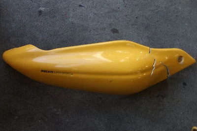 Capa lateral direita Ducati 1999 900ss 750ss  - Imagem 1 de 2