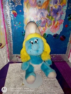 Vtg. 🦄 Wallace & Berrie & Co. / Peyo "Smurfette" Sitting '1981 10" Plush! - Image 1 of 4